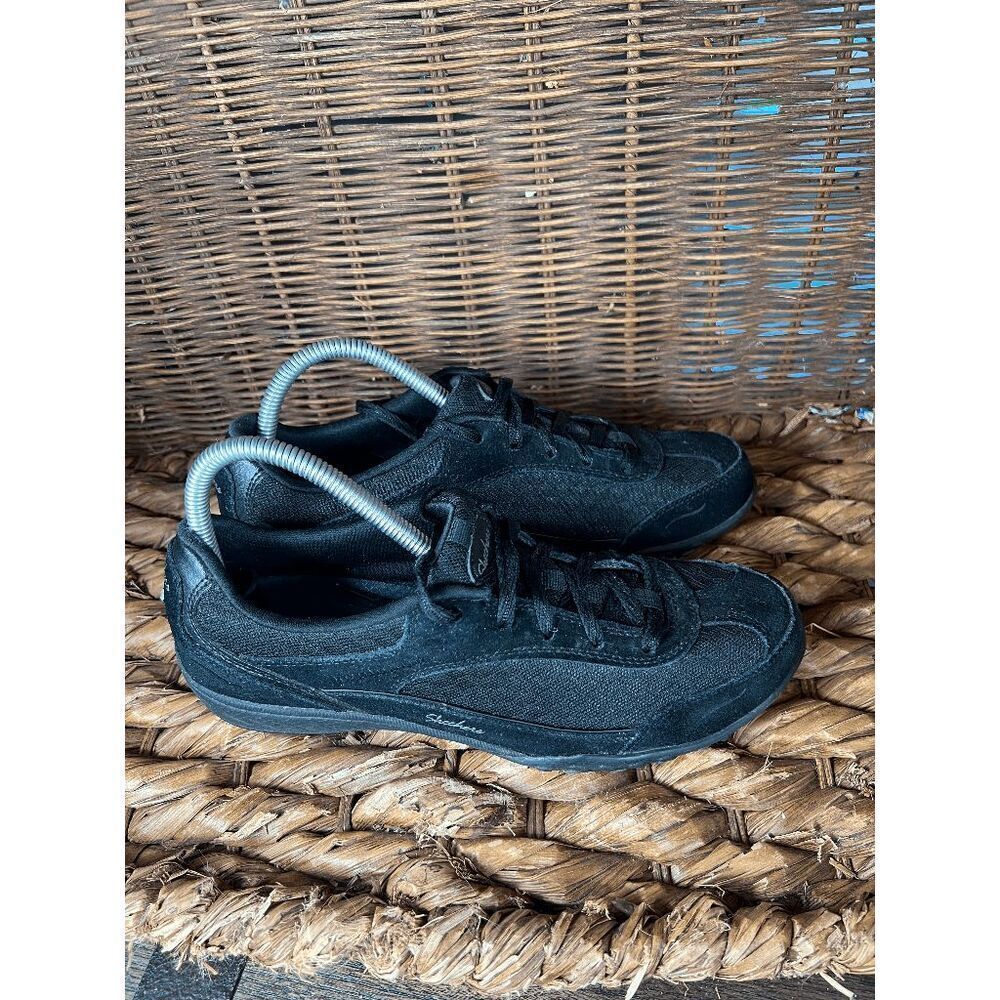 Skechers Memory Foam Womens Black Suede Mesh Relaxed Fit Sneakers Shoes Size 8.5